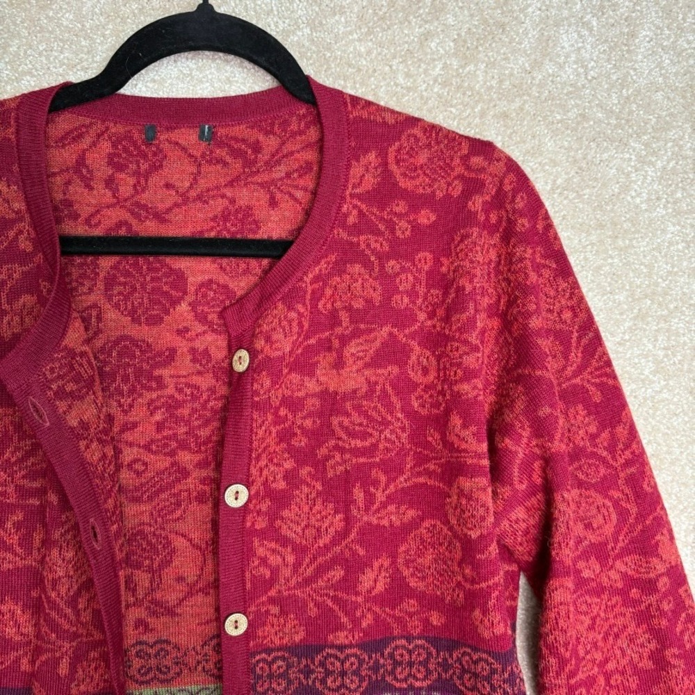 NOVICA Alpaca Cardigan‎ Women's Small Red Floral Longline Knit Sweater Peru Boho - Picture 2 of 7